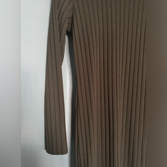 H&M Olive Green Long Sleeve Midi Dress Size S - Picture 4 of 7